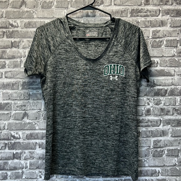 Under Armour Tops - Ohio‎